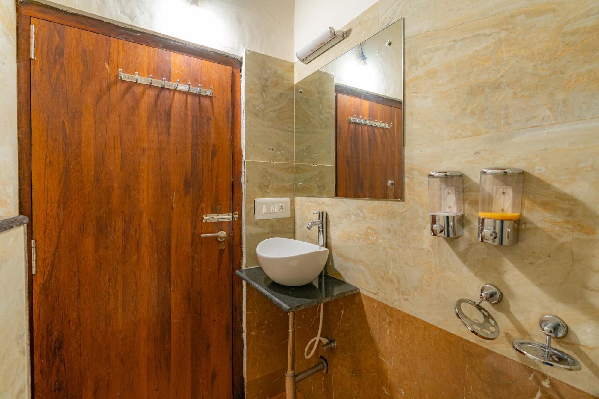 Hotel Q Swarga Retreat Attigundi Esterno foto