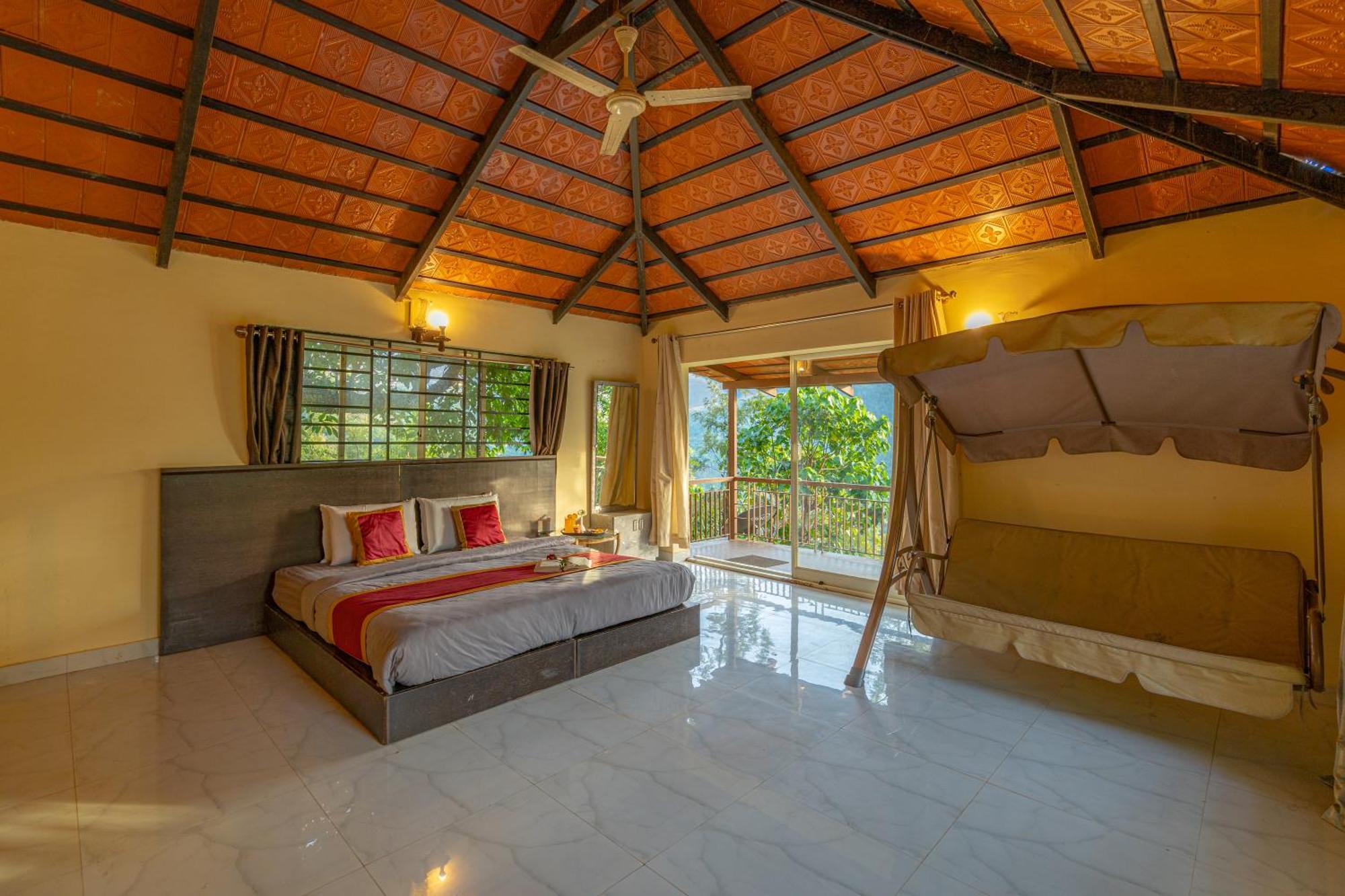 Hotel Q Swarga Retreat Attigundi Esterno foto